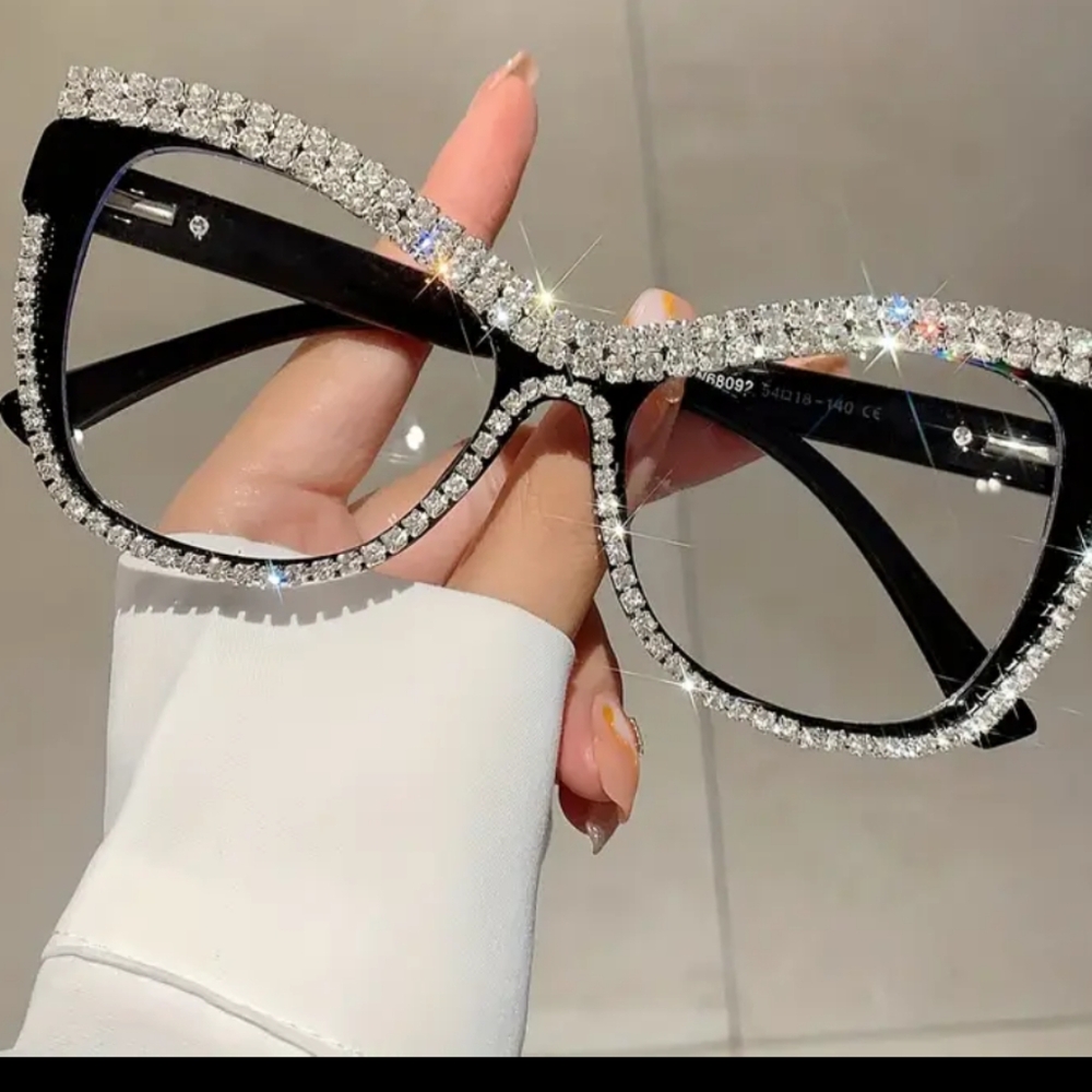 🆕️Exclusive Silver Rhinestone Glasses